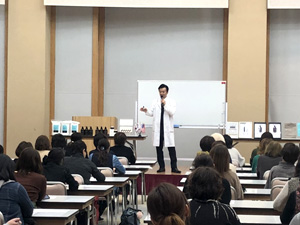 11月、東北各地で、セラスキンの発表会が開催されました