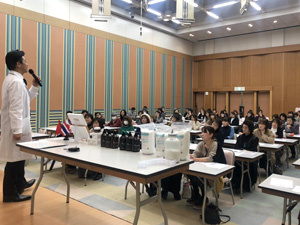 11月、東北各地で、セラスキンの発表会が開催されました