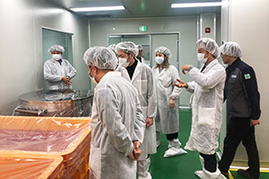 COSMAX社 工場見学ツアー